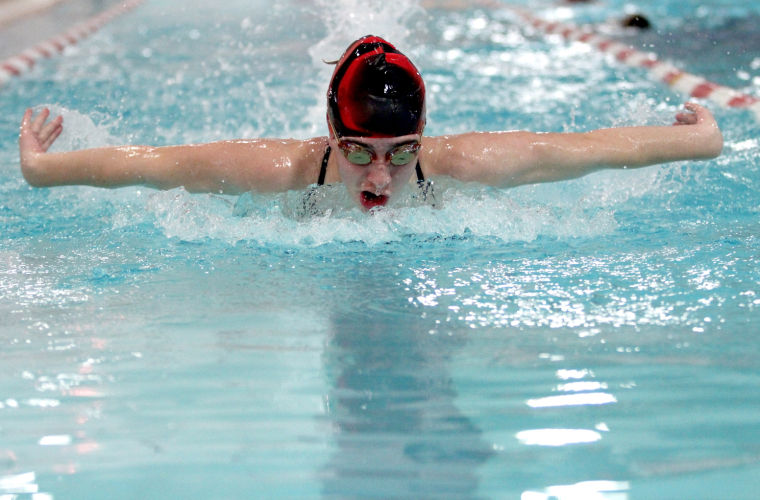 Belton High School Swimmers